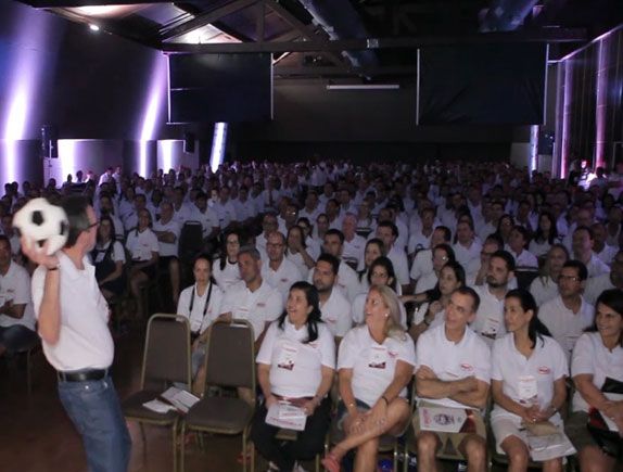 SÉ EL CAMBIO QUE QUIERES VER EN LA EMPRESA